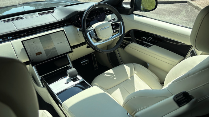 Land Rover Range Rover 3.0 P460e Autobiography 4dr Auto Estate - Image 41